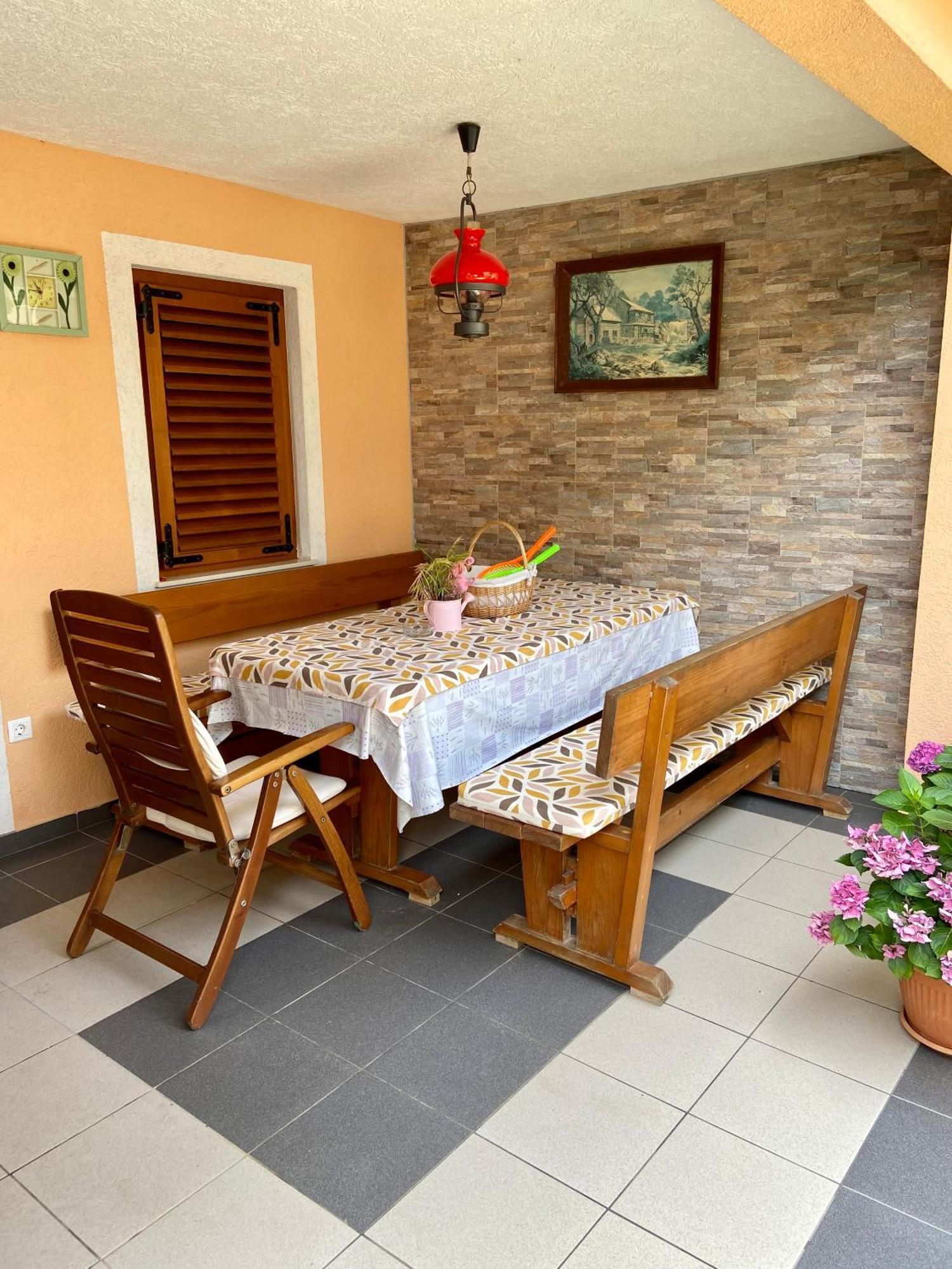 Apartments Leila Mali Losinj Exterior photo