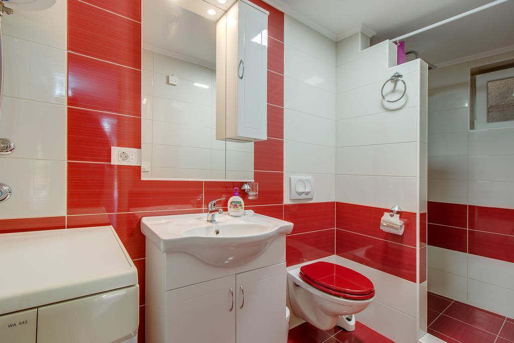 Apartments Leila Mali Losinj Exterior photo